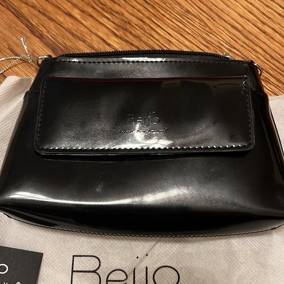 New Black patent shiny wallet purse id holder. No strap included. - Picture 2 of 6